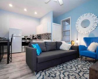 Jungle House Luxury Stays - Columbus Downtown Short North - Columbus - Stue