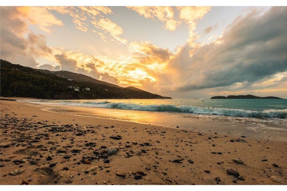 A Peace in Paradise! - Saint Thomas Island - Playa
