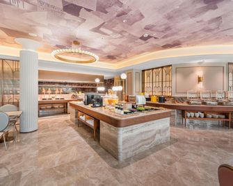 Mercure Qingdao May Fourth Square - Кіндао - Їдальня