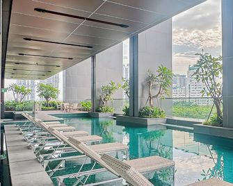 Premium Luxury Menara Jakarta Residence - Jakarta - Pool