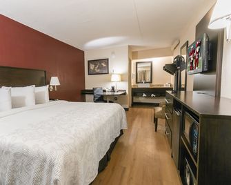 Red Roof Inn Plus+ West Springfield - West Springfield - Habitación
