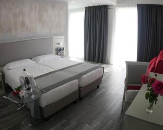 Villa Paradiso Suite - Moniga del Garda - Slaapkamer