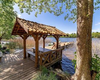 Lakeview garden studio in Villa - Stare Juchy - Patio