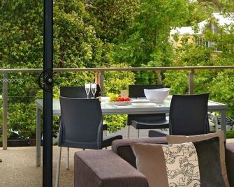 Uptown Apartment - Stylish Apartment in Town - Margaret River - Balcony