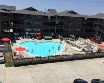 Beach/Oceanfront Condo @ Outer Banks Beach Club, 3Pools, close to beach/shops - Kill Devil Hills - Pool