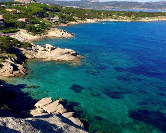 Seaside apartment Baja Sardinia - Rent from July 4, 2026, to July 25, 2026 - Baia Sardinia