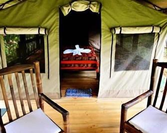 Rio Tico Safari Lodge - Ojochal - Bedroom