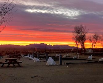 Death Valley Passageway Lake Olancha Rv Campsite#4 - Olancha - Beach