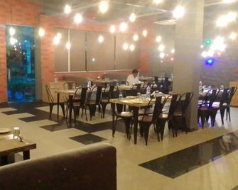 Club Orchid - Barabanki - Restaurant