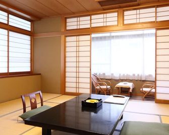 Ikaho Onsen Yokotekan - Shibukawa - Dining room