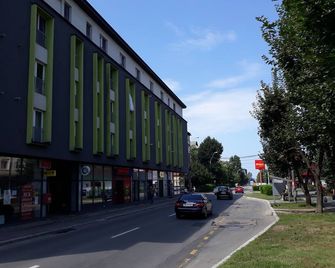 Apartament Modern Rivulus 28 - Baia Mare - Building