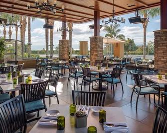Luxury 2 Bedroom Villas with Full Kitchens - Carlsbad - Restaurante