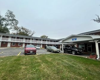 Budget Inn Oskaloosa Us 63 Near Pella - Oskaloosa - Gebäude