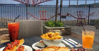 Orocco Pier - South Queensferry - Restaurante