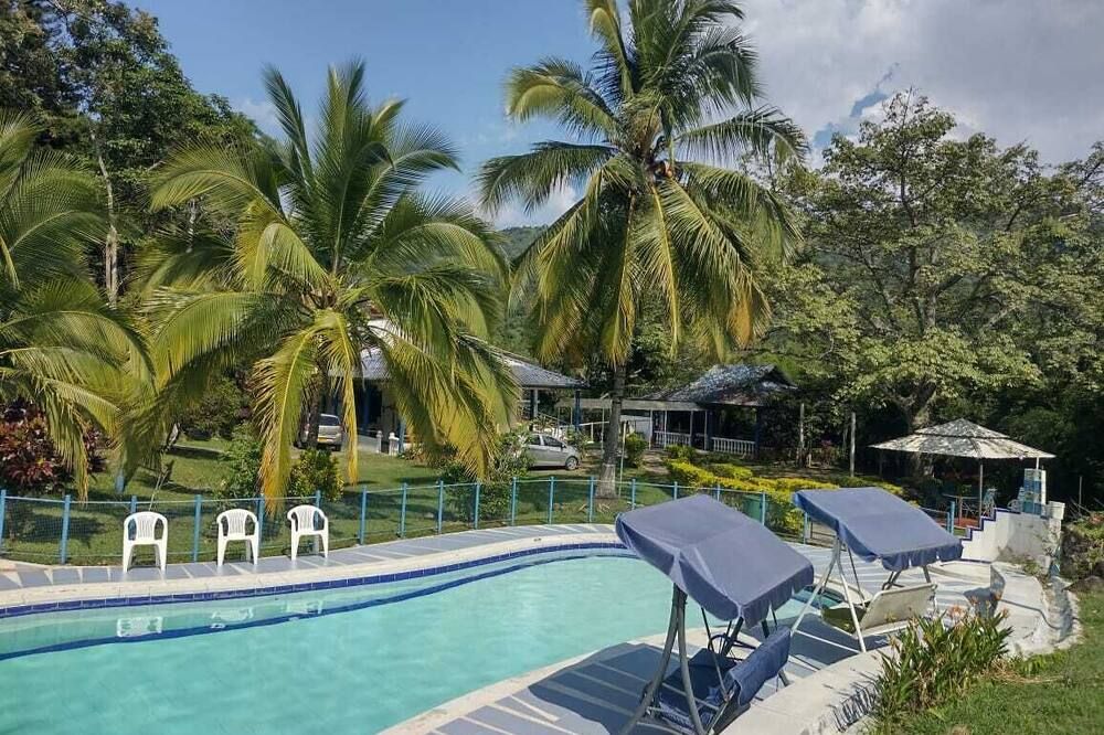 Hotel Campestre El Salitre - Villeta - Басейн