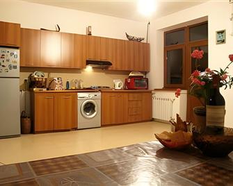 Glide Hostel - Erevã - Cozinha