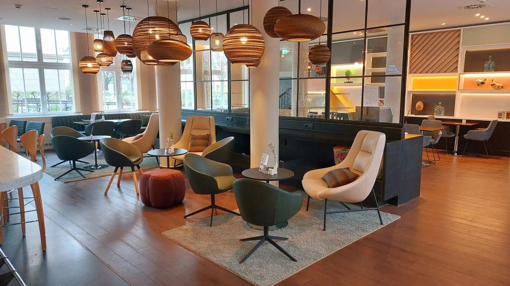 Holiday Inn Dresden - Am Zwinger By IHG - Dresden - Lounge