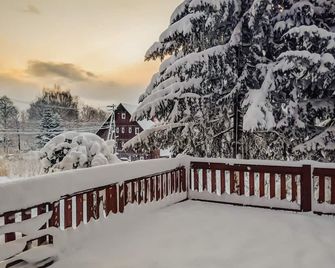 Niseko Ski Lodge - Higashiyama - Niseko - Balcony