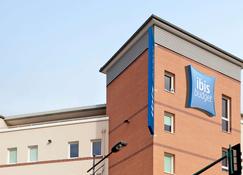 ibis budget Mantes-la-Jolie Sully - Mantes-la-Jolie - Building