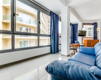 ليمون آند سول لاس بالماس - لاس بالماس دي غران كناريا - غرفة معيشة