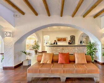 Colonna Grand Hotel Capo Testa - Santa Teresa Gallura