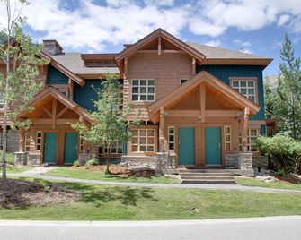 Embarc Panorama - Panorama - Building