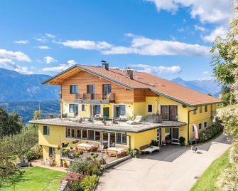 Bio- und Vitalbauernhof Bacherhof - Millstatt - Edificio