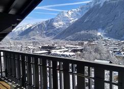 Le Brevent 1 Apartment - Chamonix - Balkon