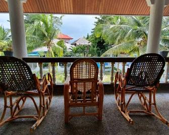 Pawikan Boutique Hotel - Moalboal - Balcon