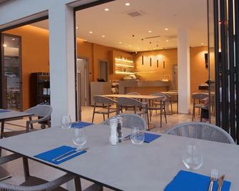 Apartments Flora - Premantura - Ristorante