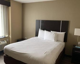 Pitkin Hotel - Brooklyn - Bedroom