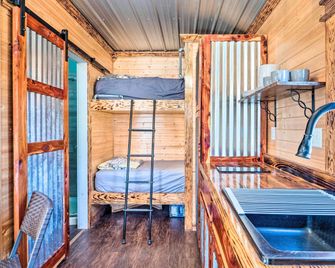 Sunny 'Catfish Cabin' w/ Views of Toledo Bend - Many