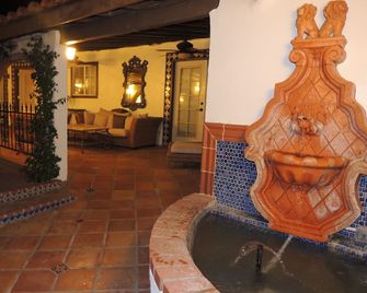Tuscan Springs Hotel & Spa - Desert Hot Springs