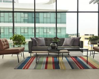 The Canvas Hotel - Klang - Salónek