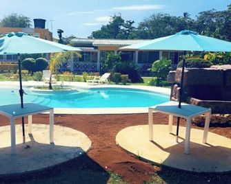 Hotel Campestre Dorado Sai - San Andrés - Piscina