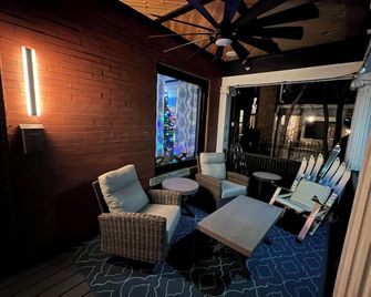 4 BR Luxurious-Gem Mansion in Heart of Denver - Denver - Sala de estar