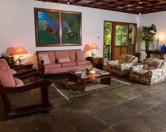 Mara Palace Hotel - Vassouras - Living room