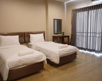 Chompu Nakarin Apartment - Trang