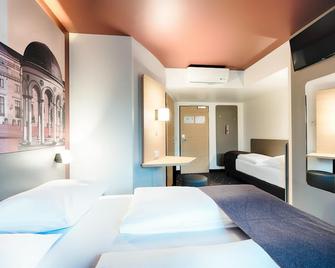 B&b Hotel Wiesbaden-Hbf - Wiesbaden - Bedroom