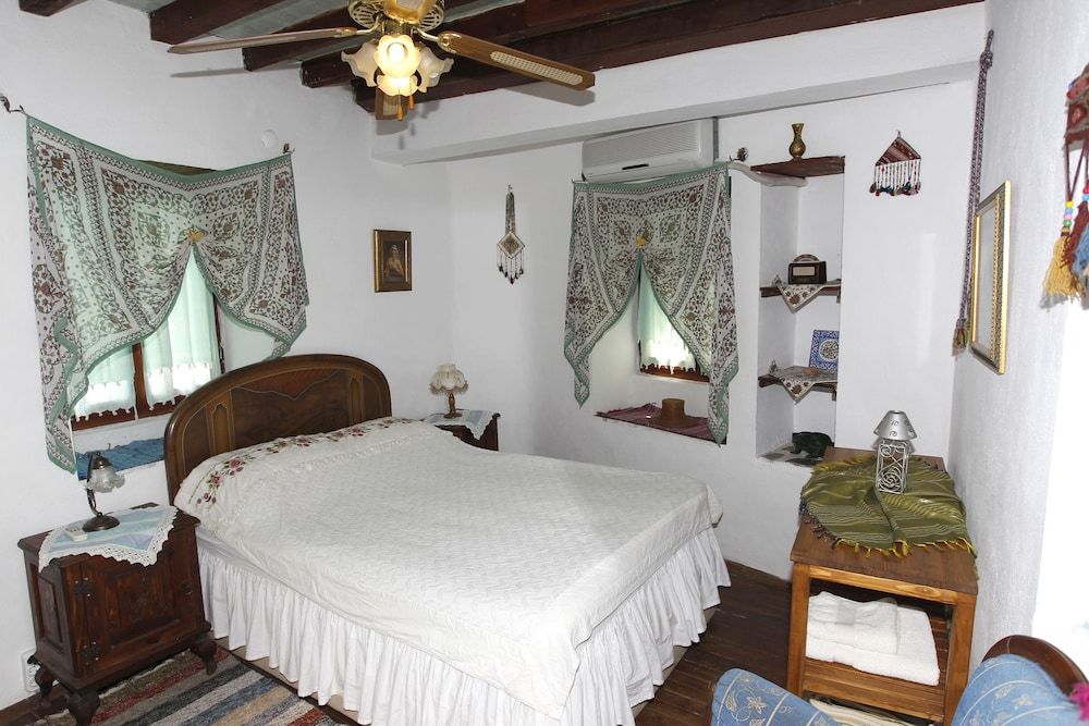 نازهان هوتل - بوتيك كلاس - سلجوق - غرفة نوم