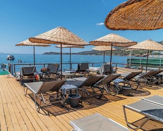 Assos Villa Natura - Sokakagzi - Balcón