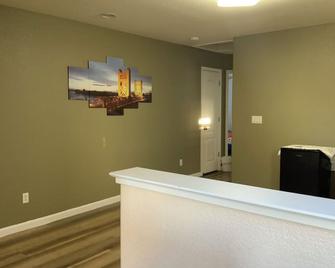 Charming house in enjoyable Sacramento with WiFi, AC,Close to Airport - Sacramento - Accueil
