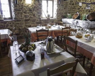 El Balcón del Pueblo - La Hoya - Restaurant