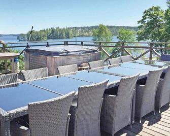 Cozy Home In Tranås With Sauna - Tranås - Balcón