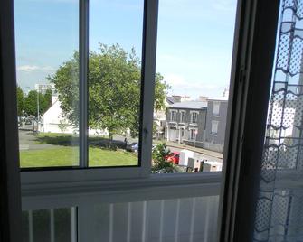 A furnished apartment close to the beach, Océanopolis and the botanical garden. - Brest - Balkon