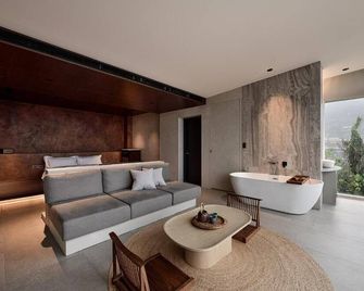 Daybreak - Ruifang District - Σαλόνι