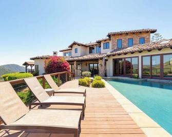 Villa Vista de Rancho Santa Fe w/Pool, Views! - Escondido