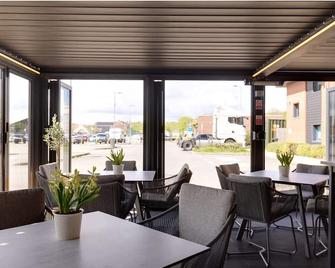 إيبيس بدجيت ديربي - ديربي - مطعم