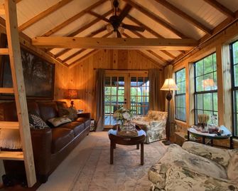 An elegant waterside retreat in the Red Hills - Thomasville - Huiskamer