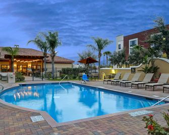 Homewood Suites by Hilton McAllen - McAllen - Piscina